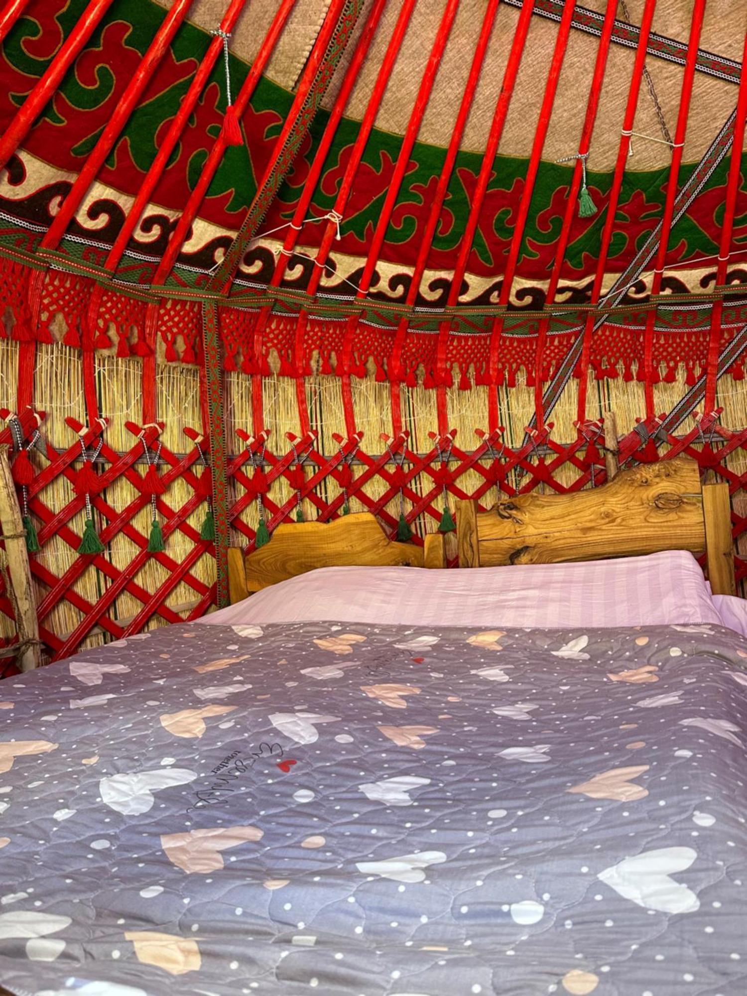 Yurt Camp Azamat At Song Kol Lake Bagysh 外观 照片